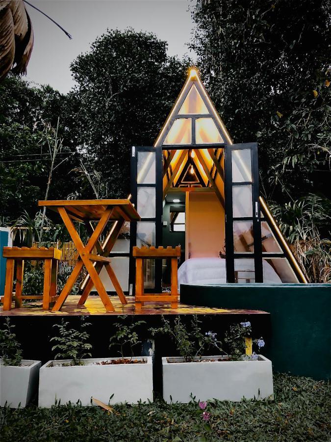 The We2 "Wildwood Elegance Escape" Bed & Breakfast Induruwa Luaran gambar