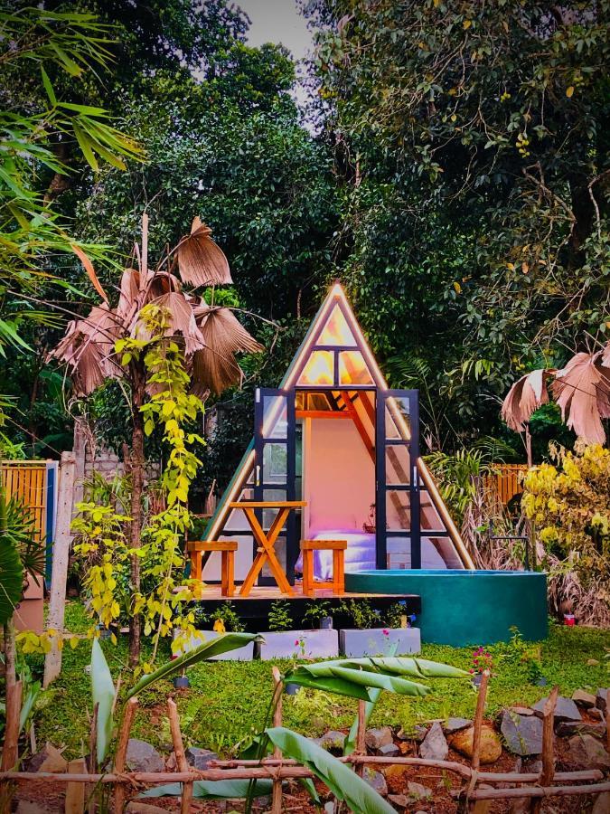 The We2 "Wildwood Elegance Escape" Bed & Breakfast Induruwa Luaran gambar