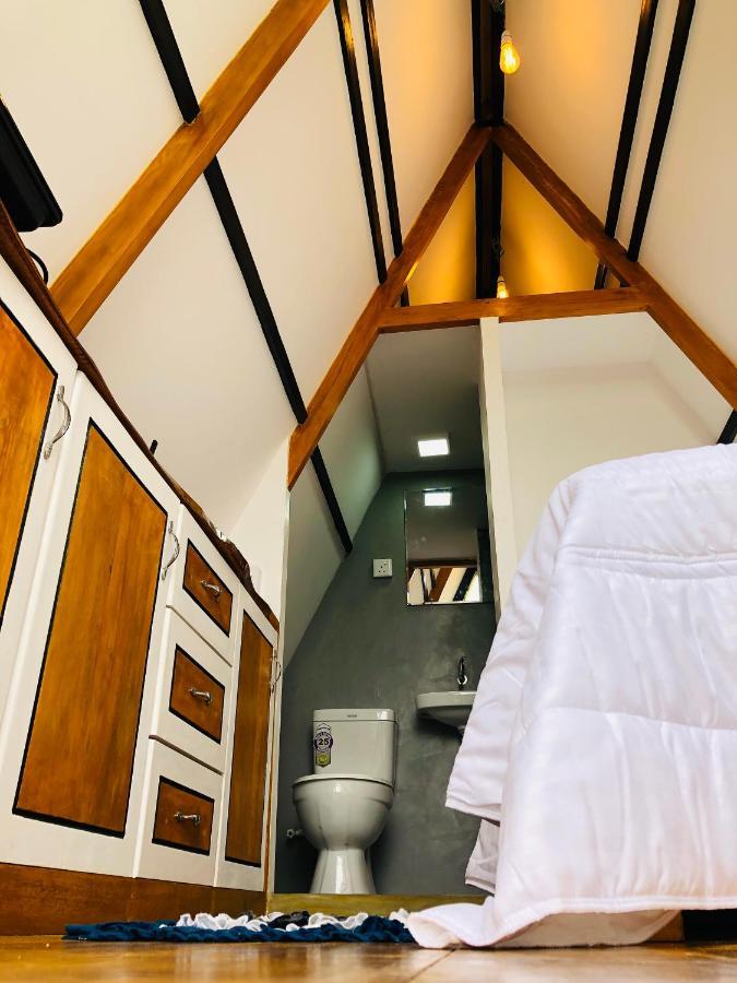 The We2 "Wildwood Elegance Escape" Bed & Breakfast Induruwa Luaran gambar